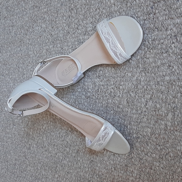 New De Blossom Collection Ankle Strap 1" Heel Sandals. - Picture 4 of 12